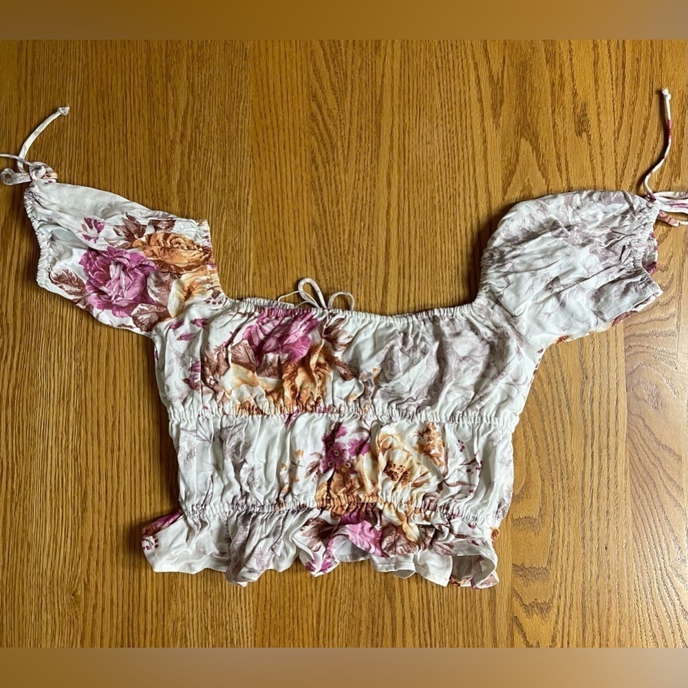Olivaceous Floral Crop Top Size Medium Milkmaid Coquette